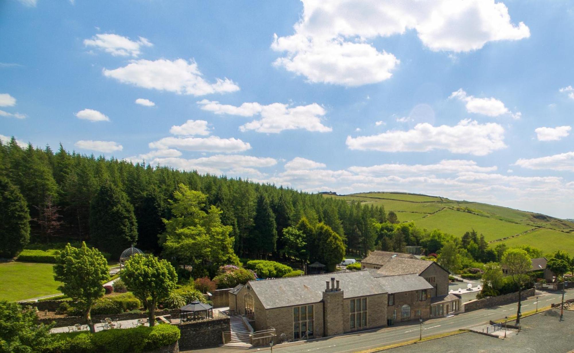 The Saddleworth Hotel Diggle Exterior photo